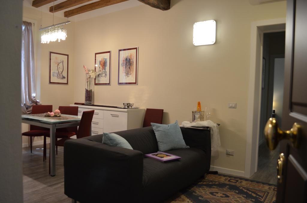 Heart Of Parma Apartment Ruang foto
